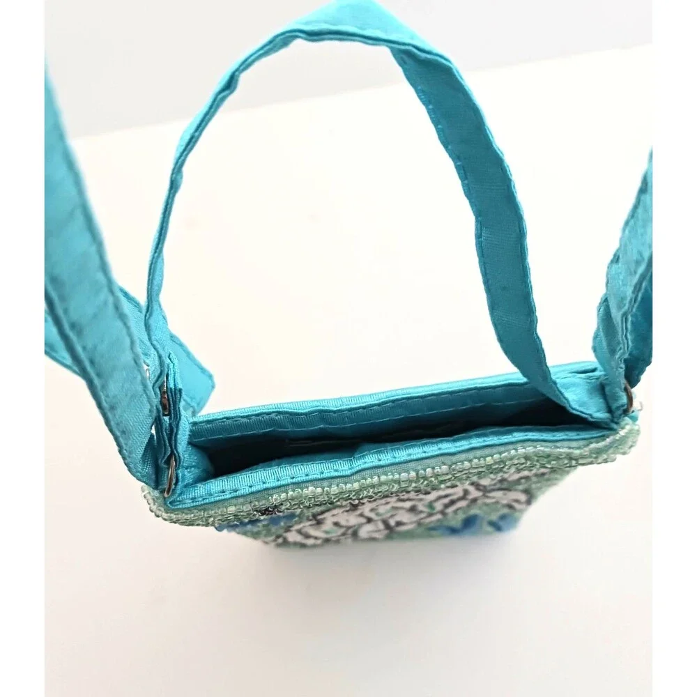 NEW Bamboo Trading Co Beaded Sea Turtle Club Bag Crossbody Cell Phone 8X5 - Picture 5 of 7